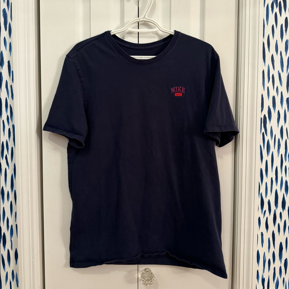 Men’s Nike Embroidered Logo T-Shirt - Size Large - Navy